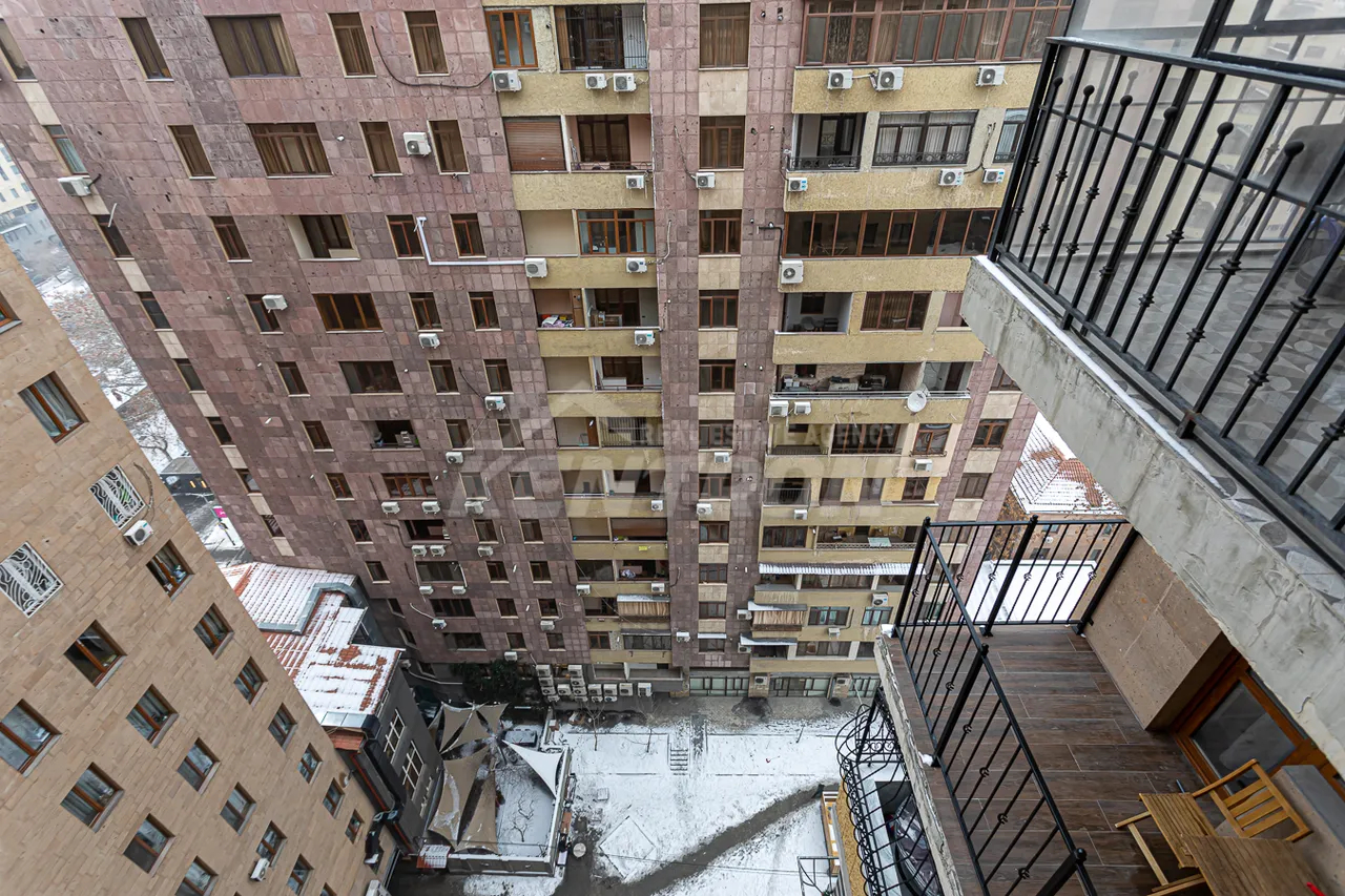 4 bedroom apartment for sale Aram St, Center Yerevan, 159223