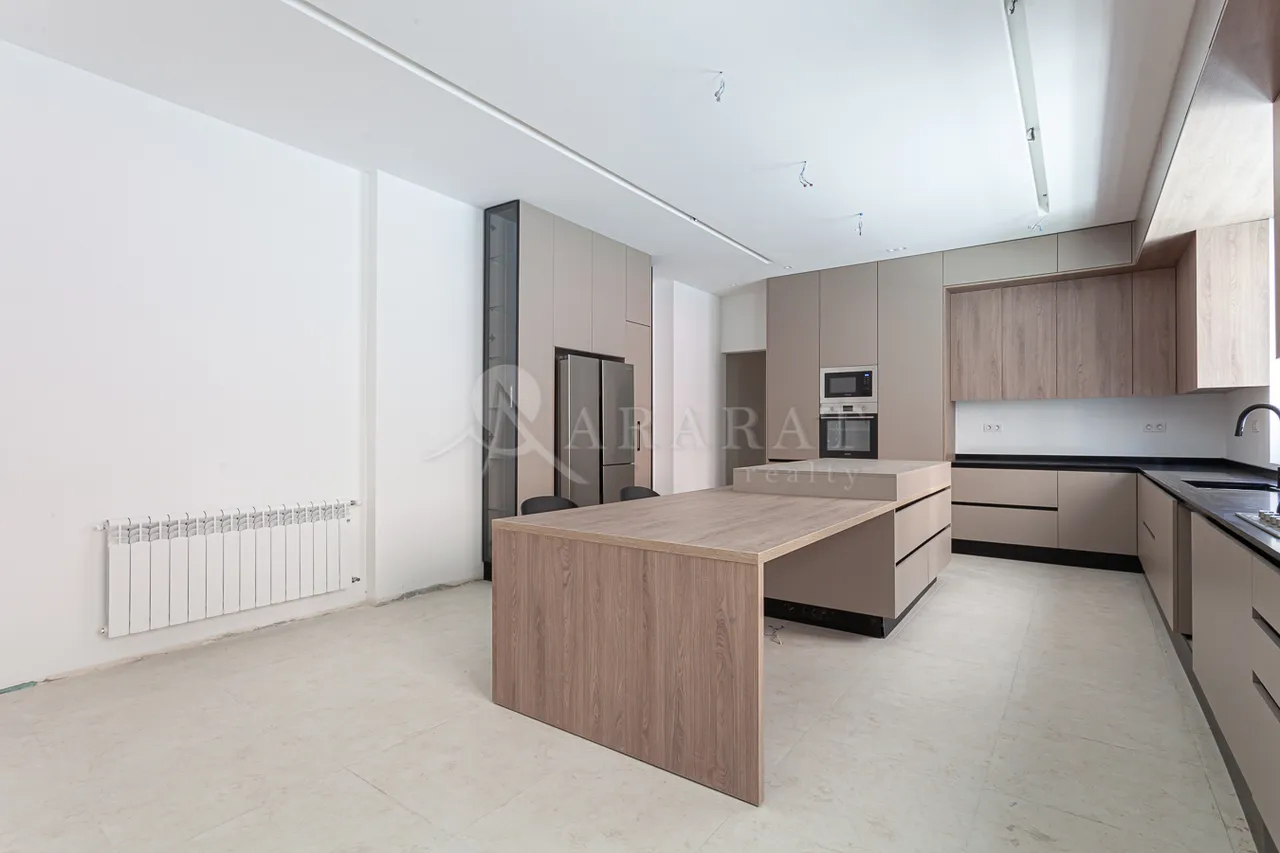 House for rent Antarayin St, Center Yerevan, 158350