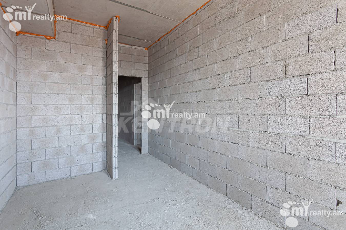 Купить 3 комнатную квартиру Малхасянц ул, Арабкир Ереван, 152496