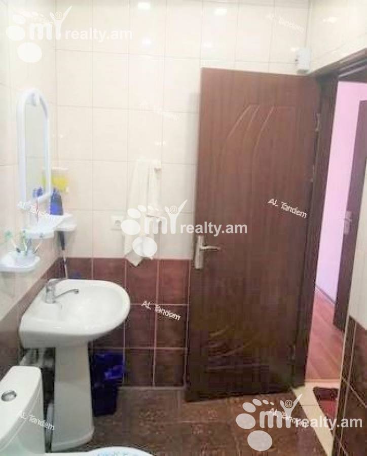 3 սենյականոց բնակարան  Ադոնց փող, Արաբկիր Երևան, 122945