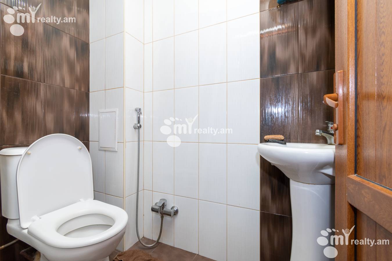 3 bedroom apartment for sale Tamanyan St, Center Yerevan, 153873