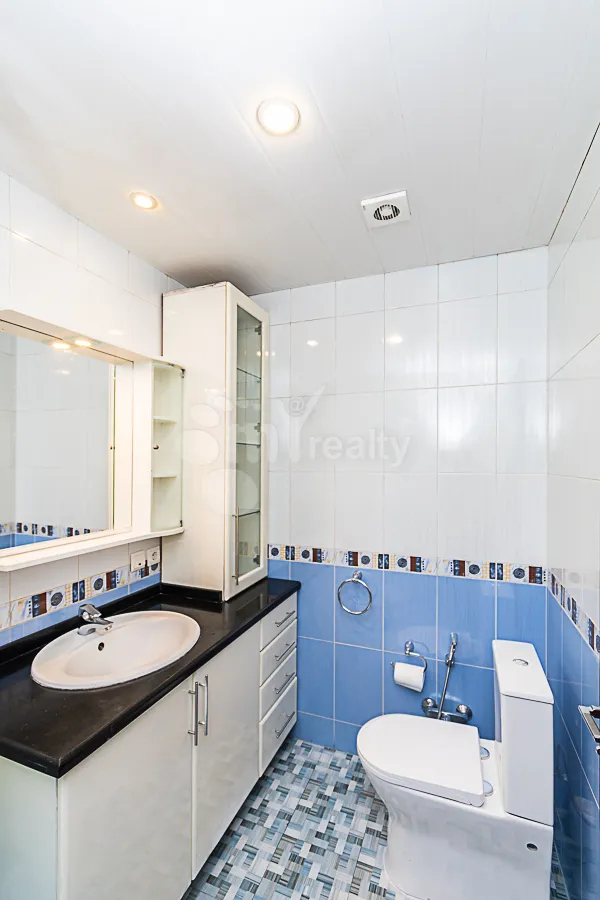 3 bedroom apartment for rent Aram St, Center Yerevan, 162020