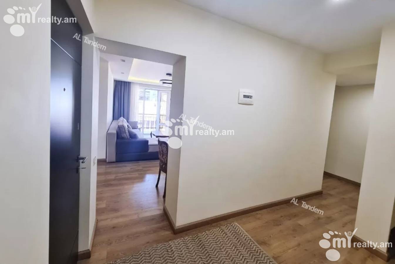 Купить 3 комнатную квартиру Сарян ул, Центр Ереван, 156667