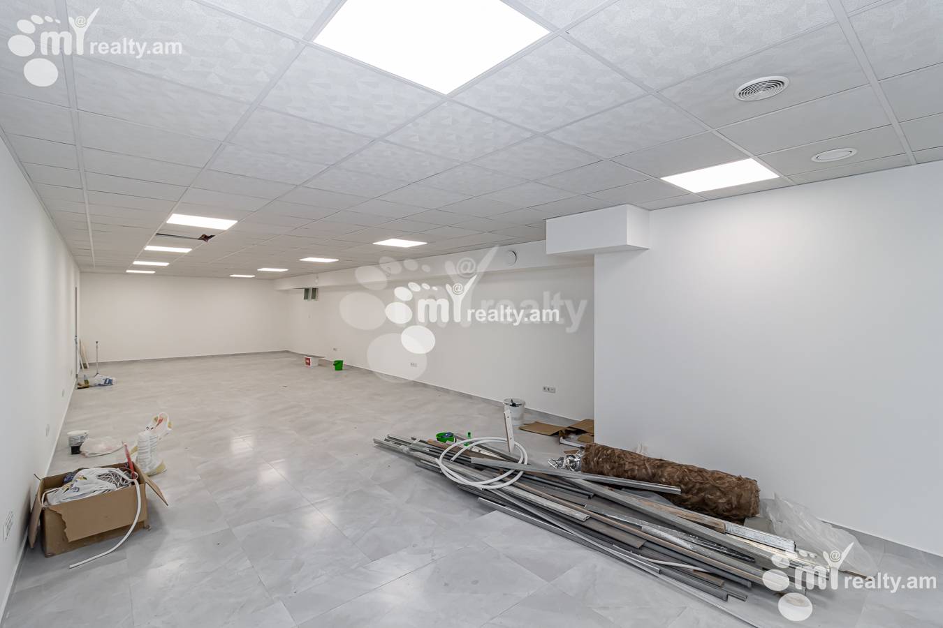 Снять коммерческoе помещение В. Саргисян ул, Центр Ереван, 145687