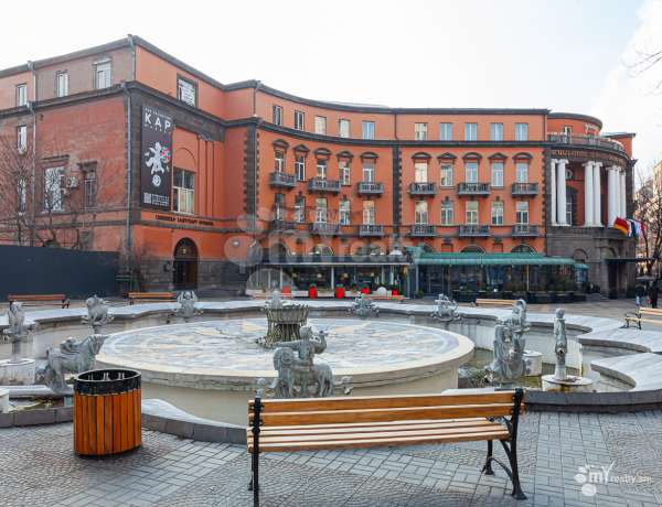 3-senyakanoc-bnakaran-vacharq-Yerevan-Center