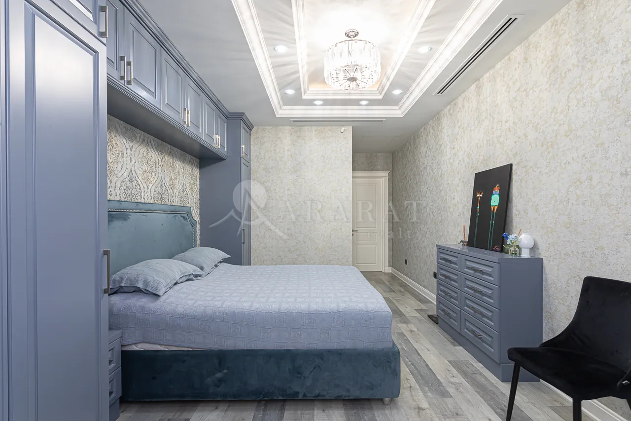 Снять 4 комнатную квартиру Арам ул, Центр Ереван, 159396