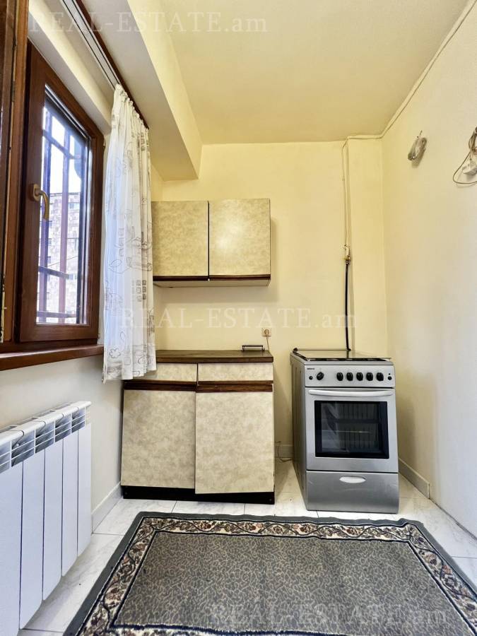 2 սենյականոց բնակարան  Սունդուկյան փող, Արաբկիր Երևան, 129637