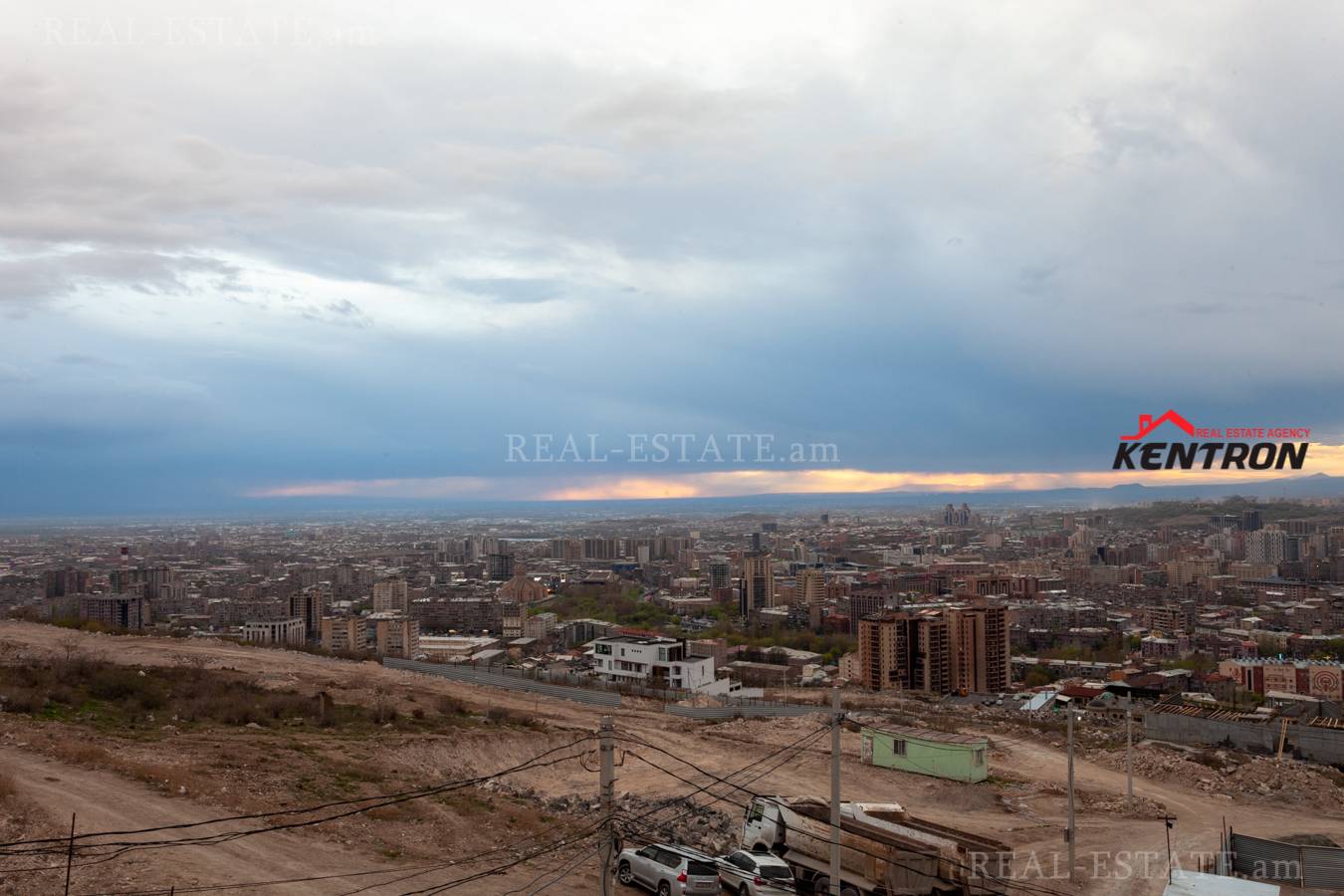 3 սենյականոց բնակարան  Գ. Հովսեփյան փող, Նորք-Մարաշ Երևան, 131969