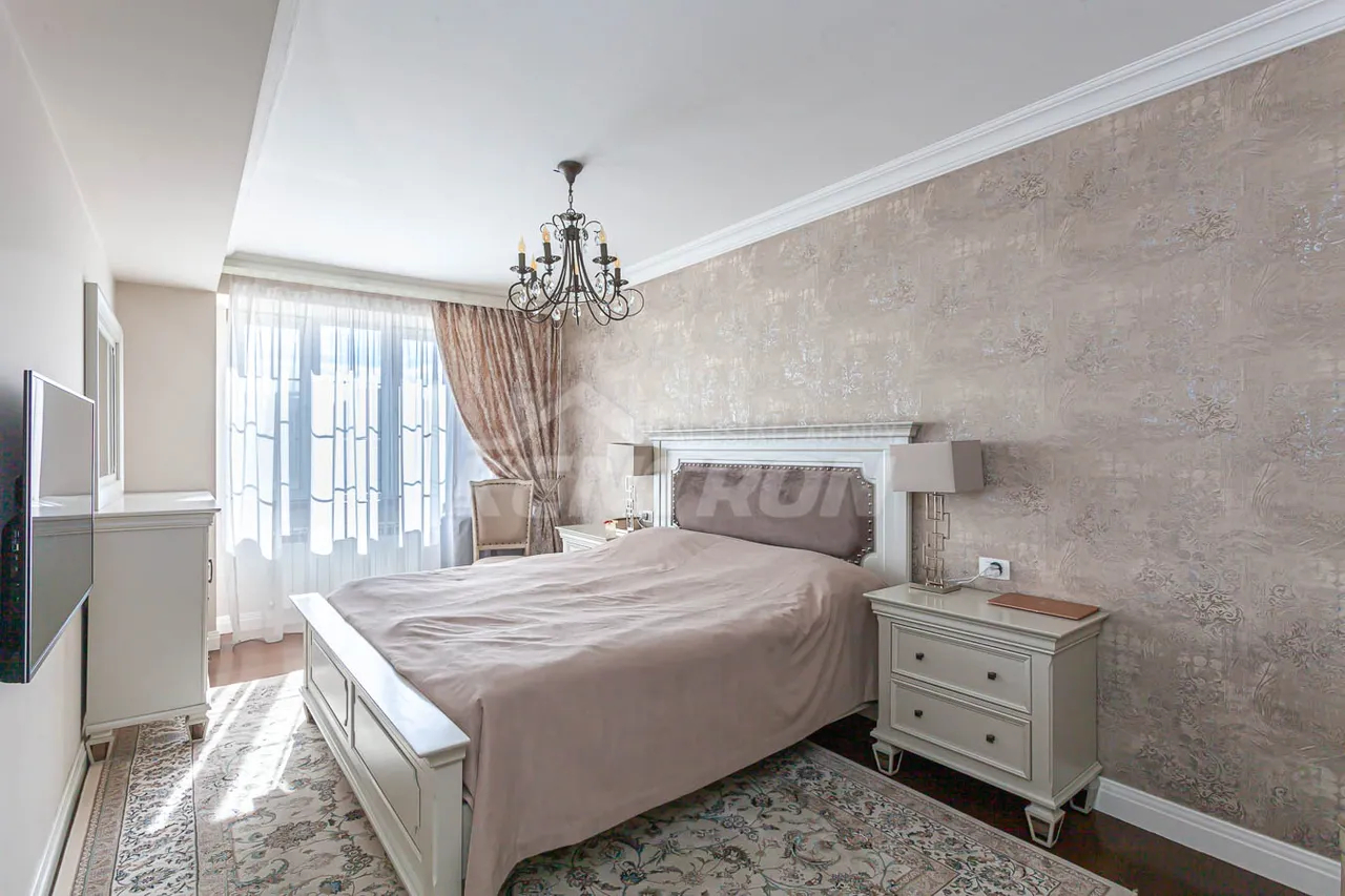 Снять 4 комнатную квартиру Туманян ул 1ый перех, Центр Ереван, 158985