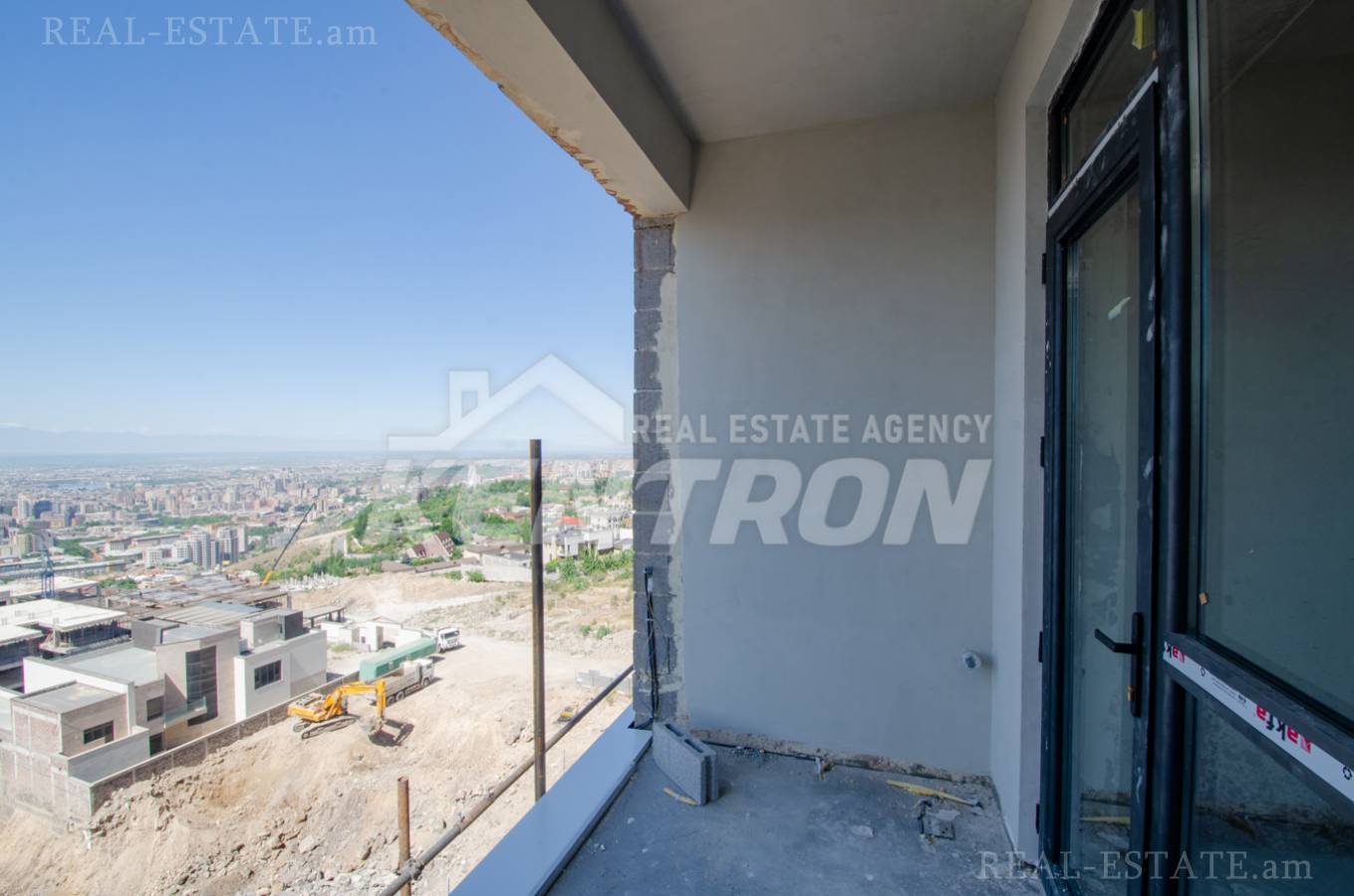 4 bedroom apartment for sale K. Ulnetsi St, Qanaqer- Sejtun Yerevan, 136588