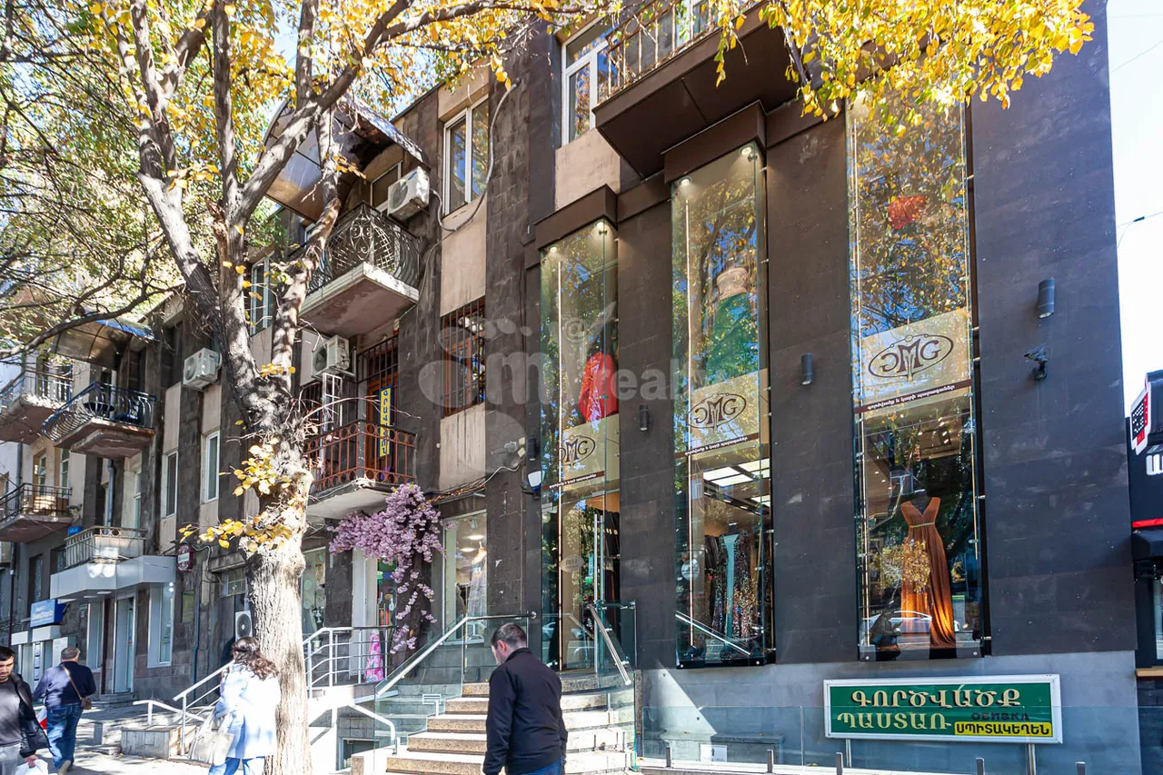 Commercial property for sale Abovyan St, Center Yerevan, 158522