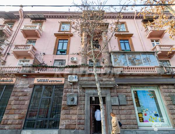 3-senyakanoc-bnakaran-vacharq-Yerevan-Center