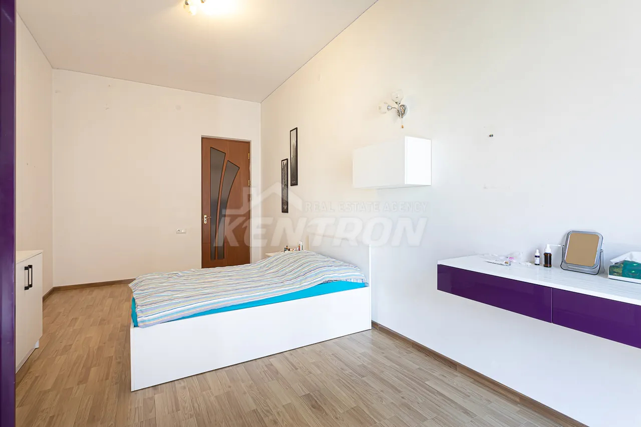 Купить 3 комнатную квартиру Арам ул, Центр Ереван, 158032