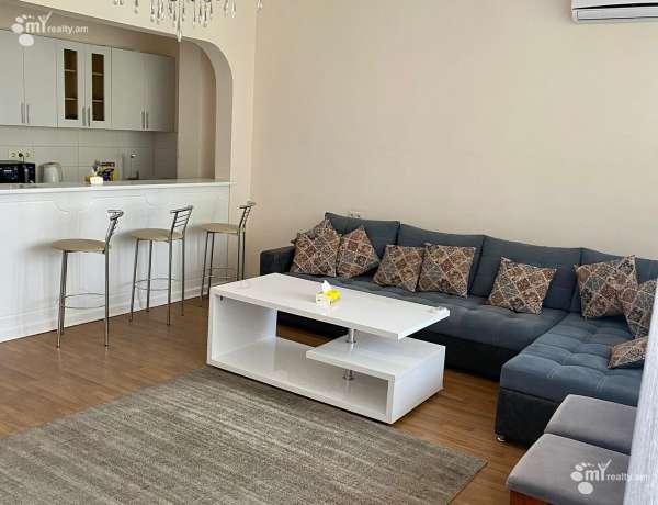 varcov-bnakaran/2-senyakanoc/Amiryan+St/Center/Yerevan