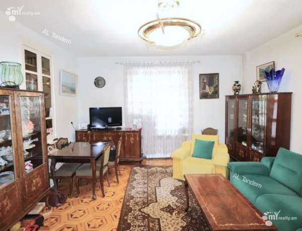 bnakaran/3-senyakanoc/Mashtots+Ave/Center/Yerevan