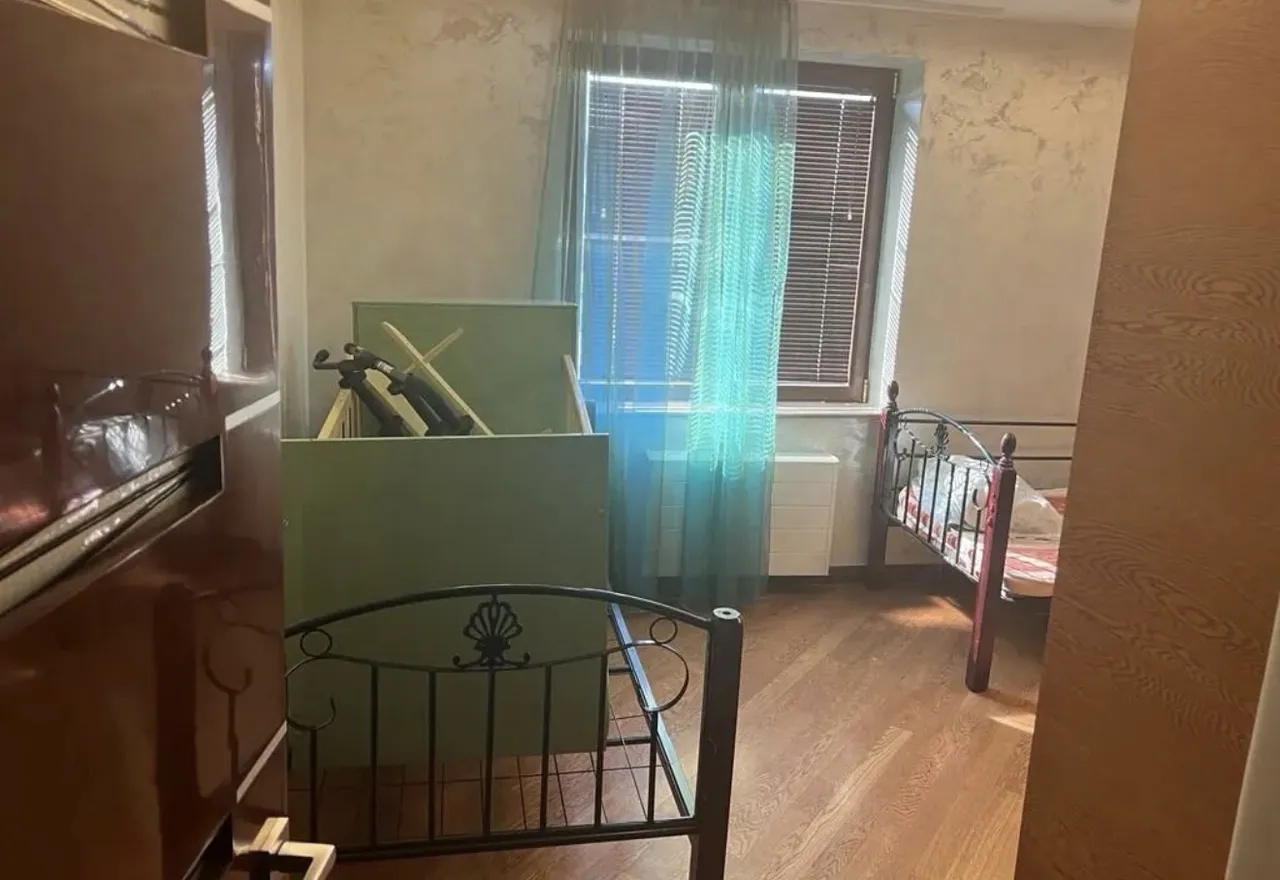 3 սենյականոց բնակարան  Նալբանդյան փող, Կենտրոն Երևան, 158399