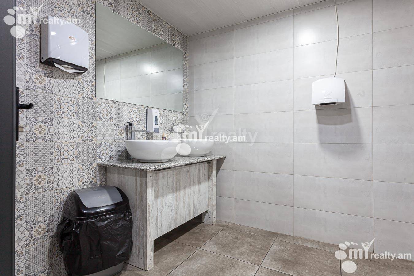 Commercial for sale خیابان کومیتاس, عربگیر ایروان, 155497