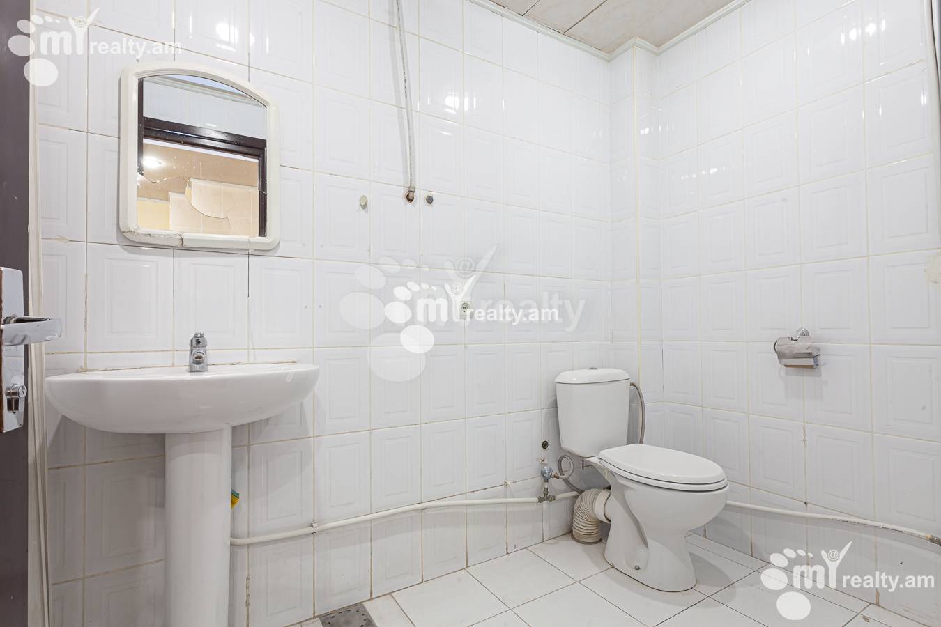 Commercial for sale خیابان Hasratian., آچاپنیاک ایروان, 155404