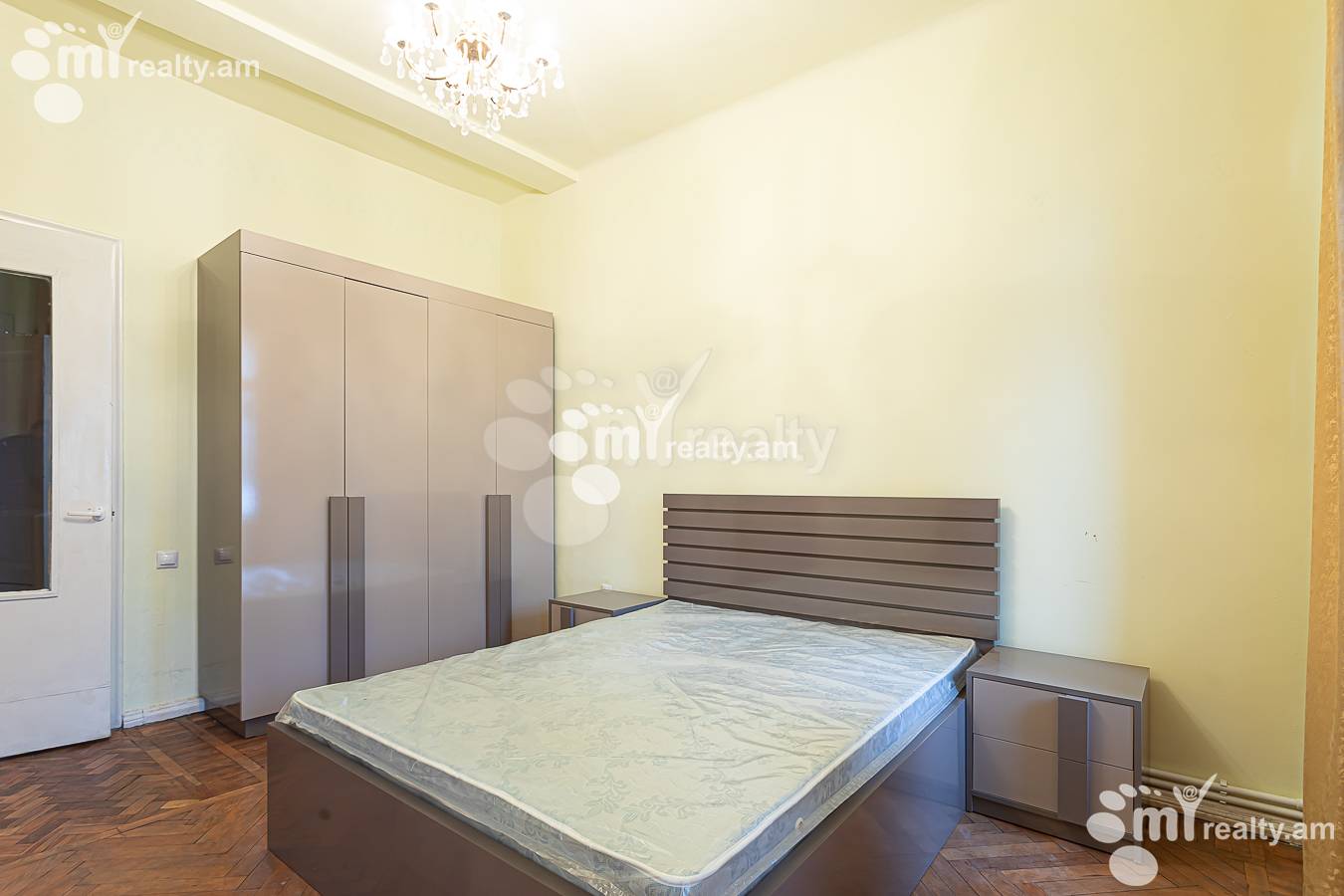 3 bedroom apartment for sale Charents St, Center Yerevan, 156877