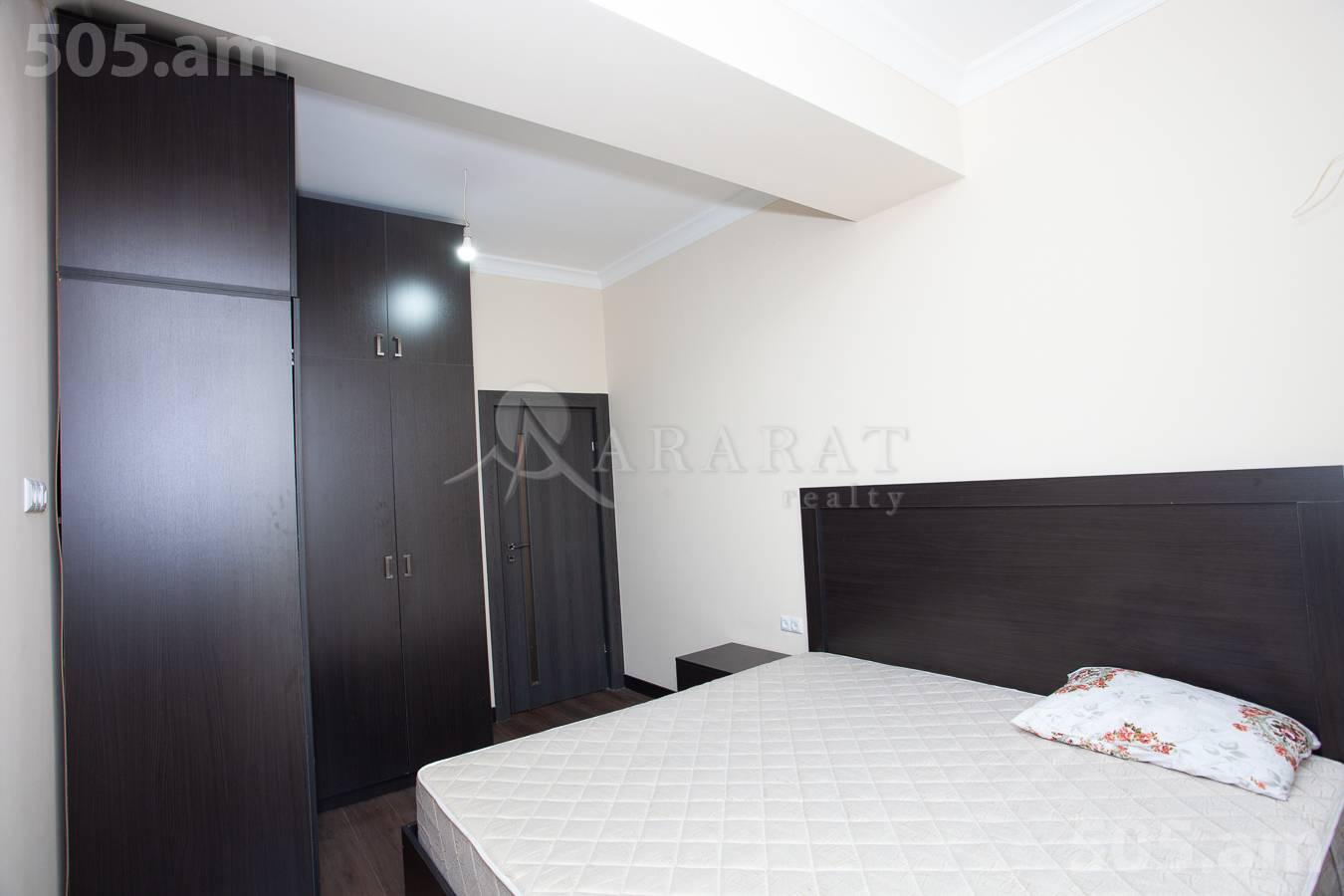 3 սենյականոց բնակարան  Վ. Դավթյան փող, Արաբկիր Երևան, 150347