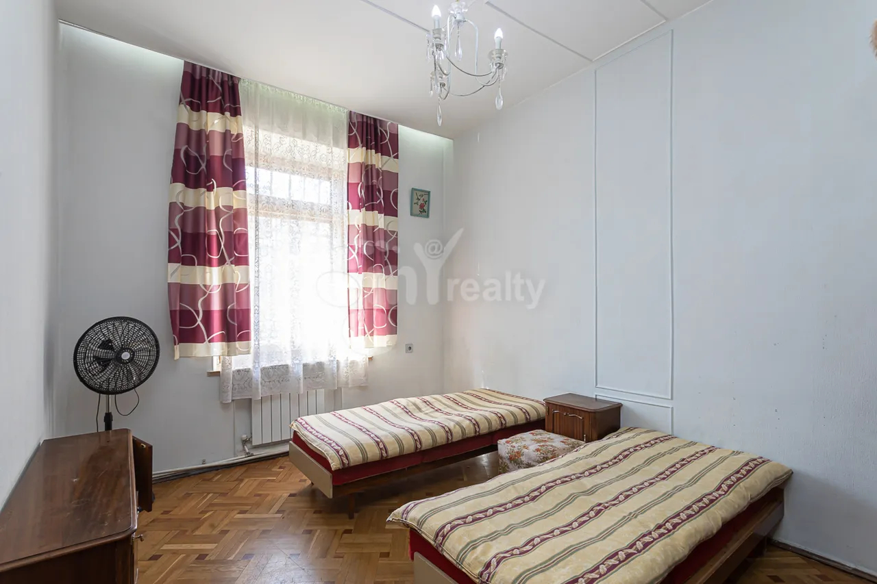 Commercial for sale خیابان ابوویان, مرکز شهر ایروان, 158522