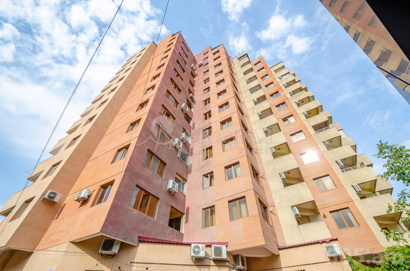 4 սենյականոց բնակարան  Կոմիտասի պող, Արաբկիր Երևան, 153116