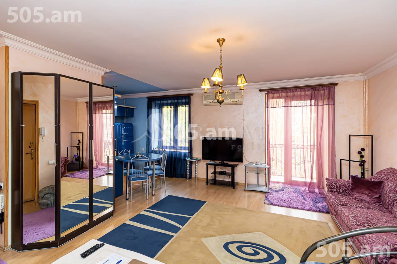 Купить 1 комнатную квартиру Налбандян ул, Центр Ереван, 153832