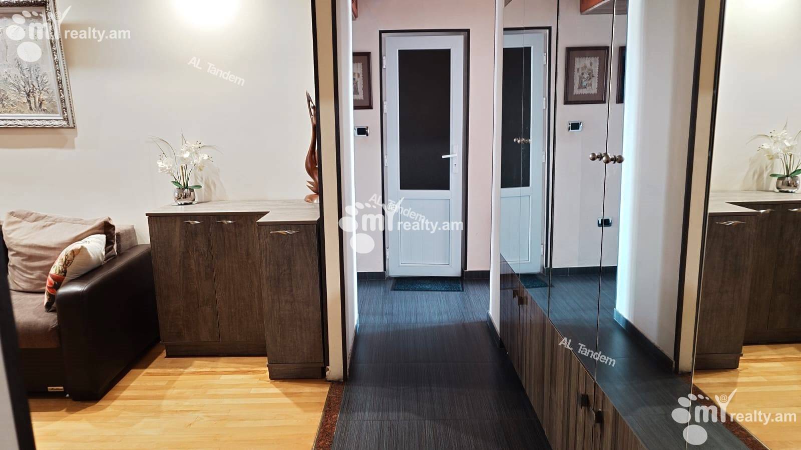 3 bedroom apartment for sale خیابان برادران اوربِلی, عربگیر ایروان, 154795