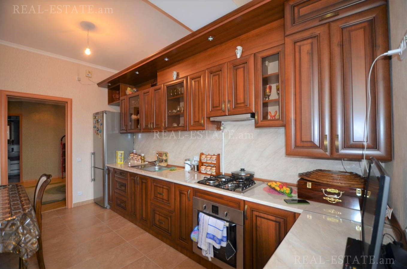3 bedroom apartment for rent Sevak St, Qanaqer- Sejtun Yerevan, 121315