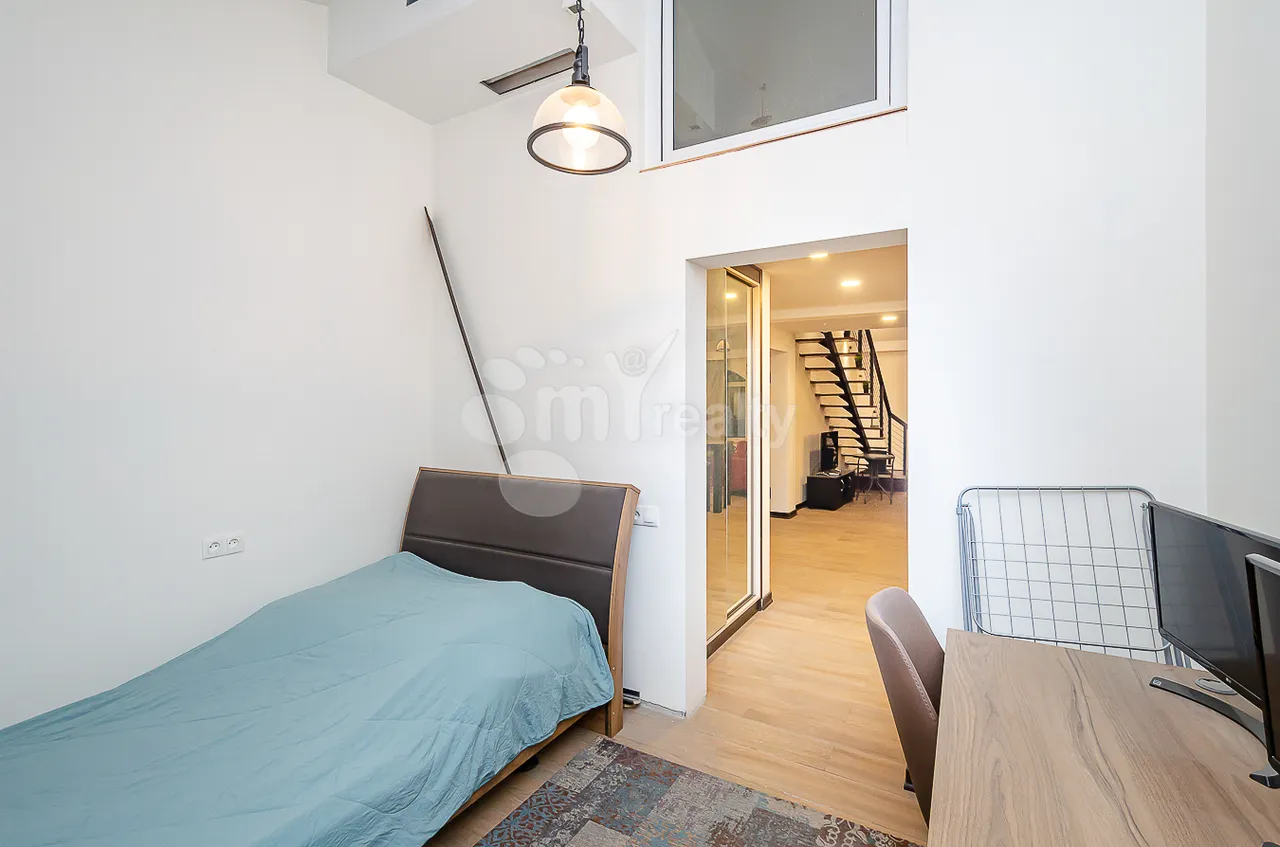 4 bedroom apartment for rent Teryan St, Center Yerevan, 161927