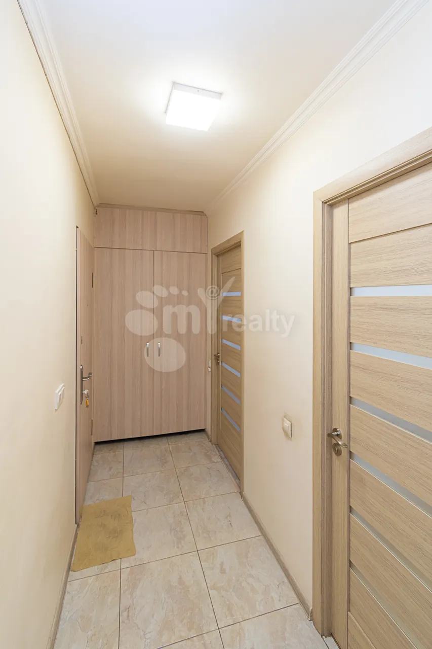 Купить 3 комнатную квартиру Рубинянц ул, Канакер-Зейтун Ереван, 159985