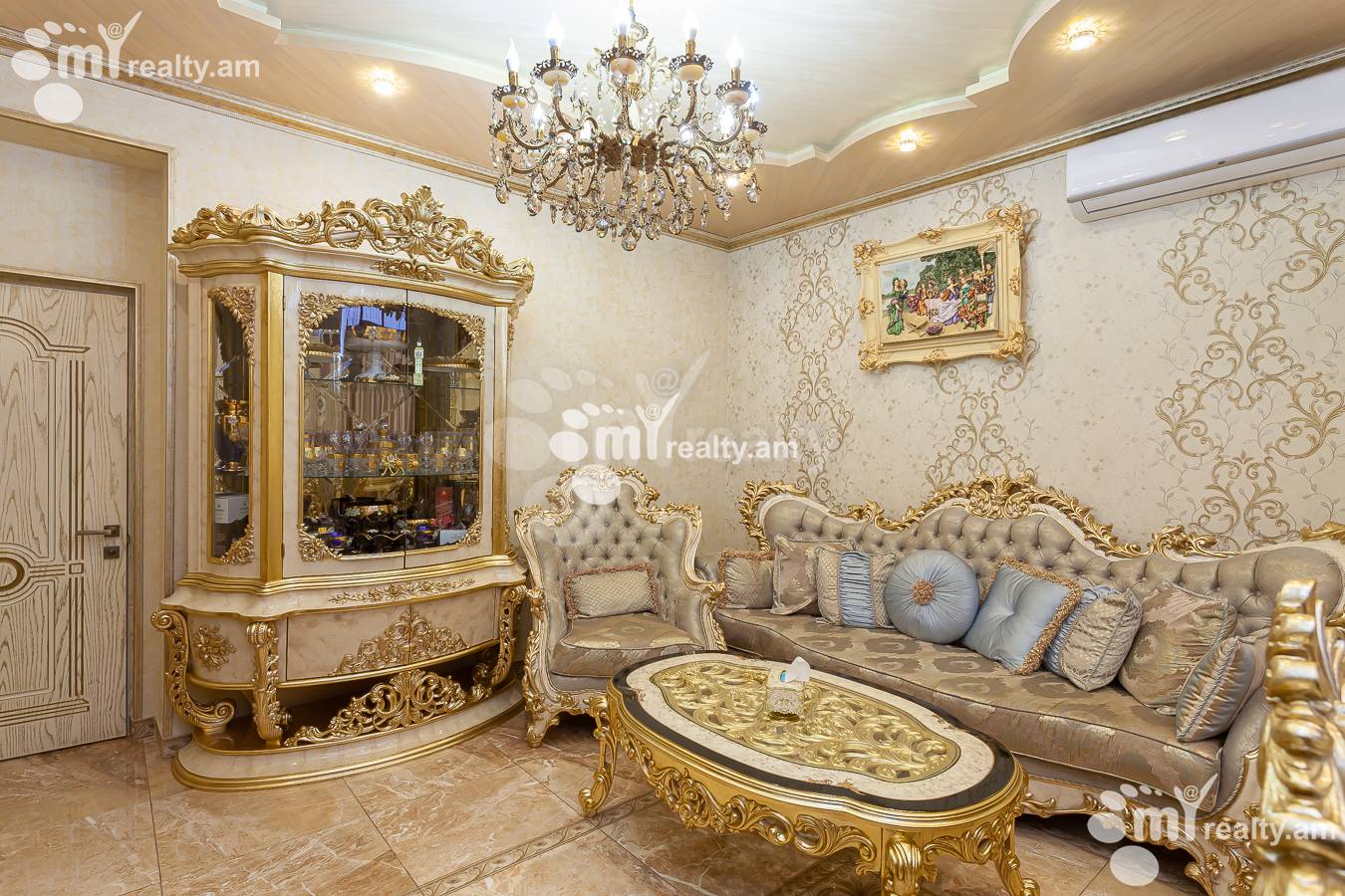 Купить 4 комнатную квартиру Аргишти ул, Центр Ереван, 143488