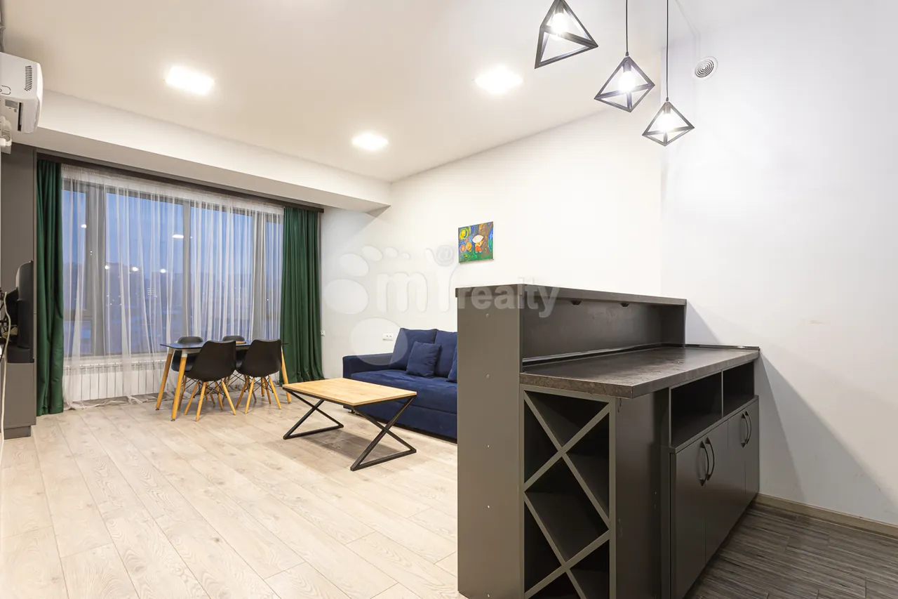 2 bedroom apartment for sale خیابان ماشتوتس, مرکز شهر ایروان, 158157