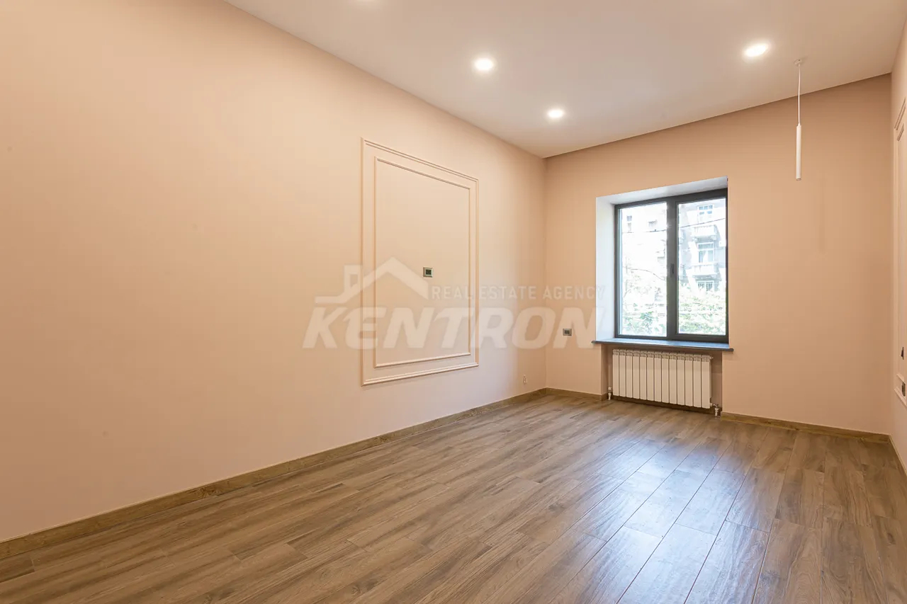 Commercial property for rent Mashtots Ave, Center Yerevan, 158865