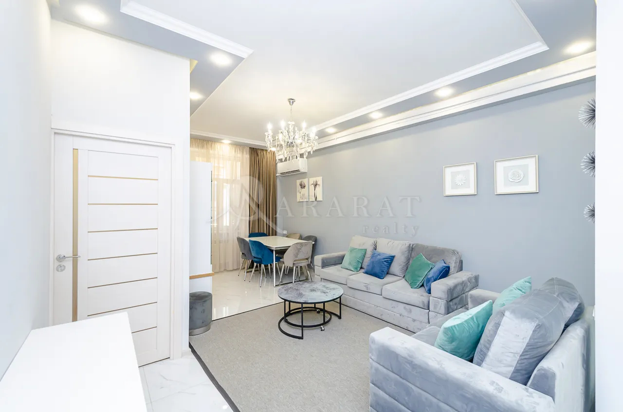 3 bedroom apartment for rent خیابان یِکمالیان, مرکز شهر ایروان, 158428