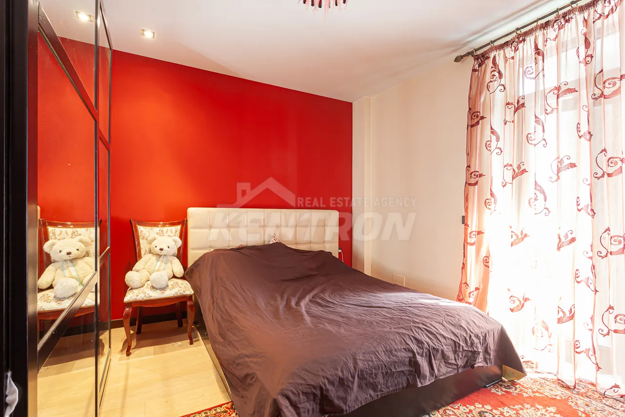 3 bedroom apartment for sale خیابان وازگِن سارگیسیان, مرکز شهر ایروان, 159354