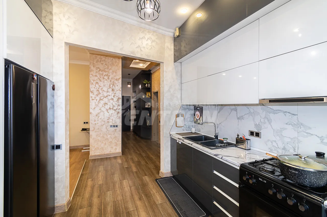 3 bedroom apartment for sale خیابان مولدواکان, نور نورک ایروان, 157743