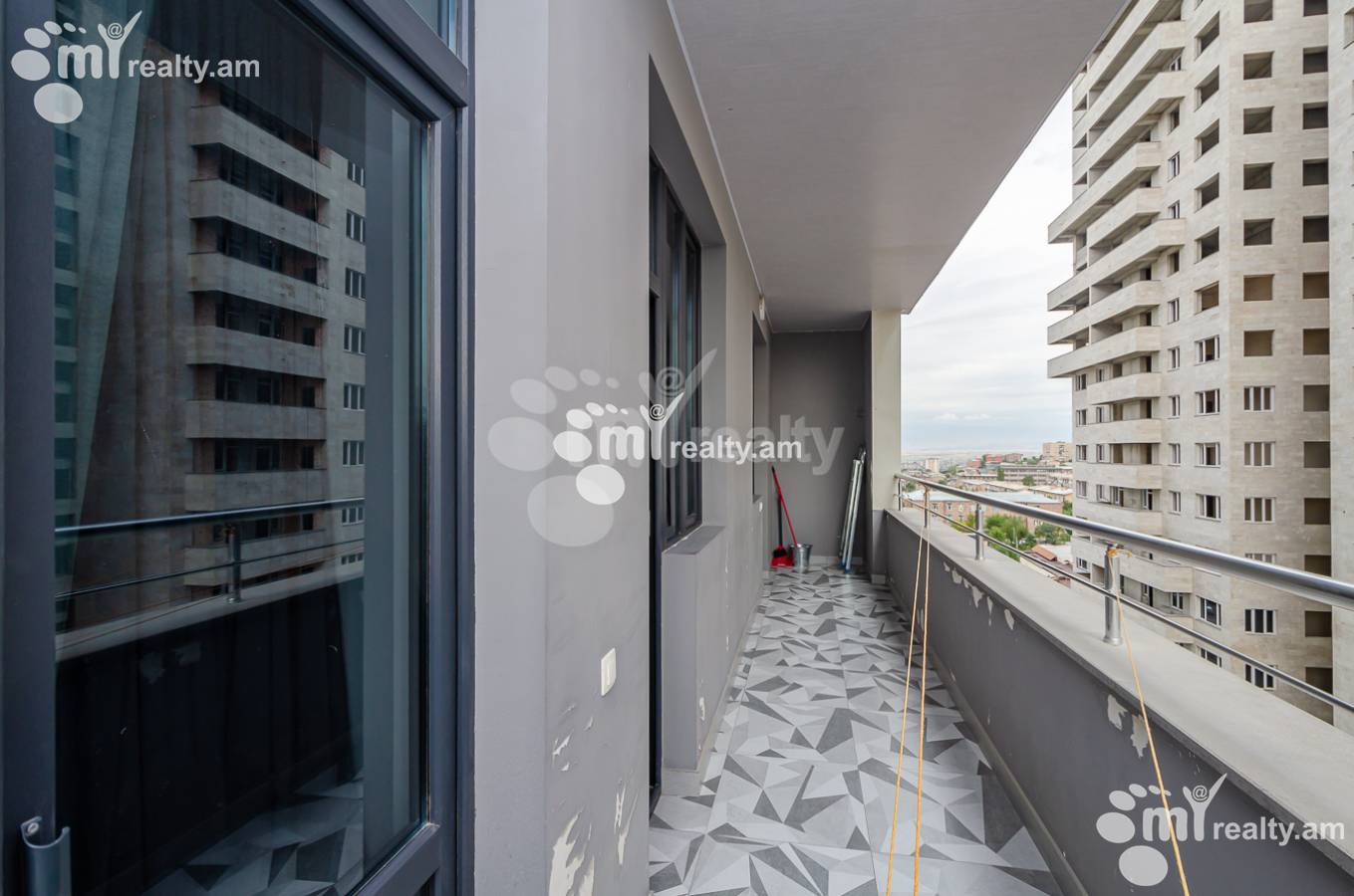 Купить 4 комнатную квартиру Севак ул, Канакер-Зейтун Ереван, 153146