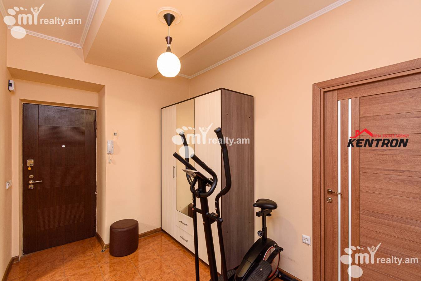 3 bedroom apartment for sale خیابان کومیتاس, عربگیر ایروان, 129294