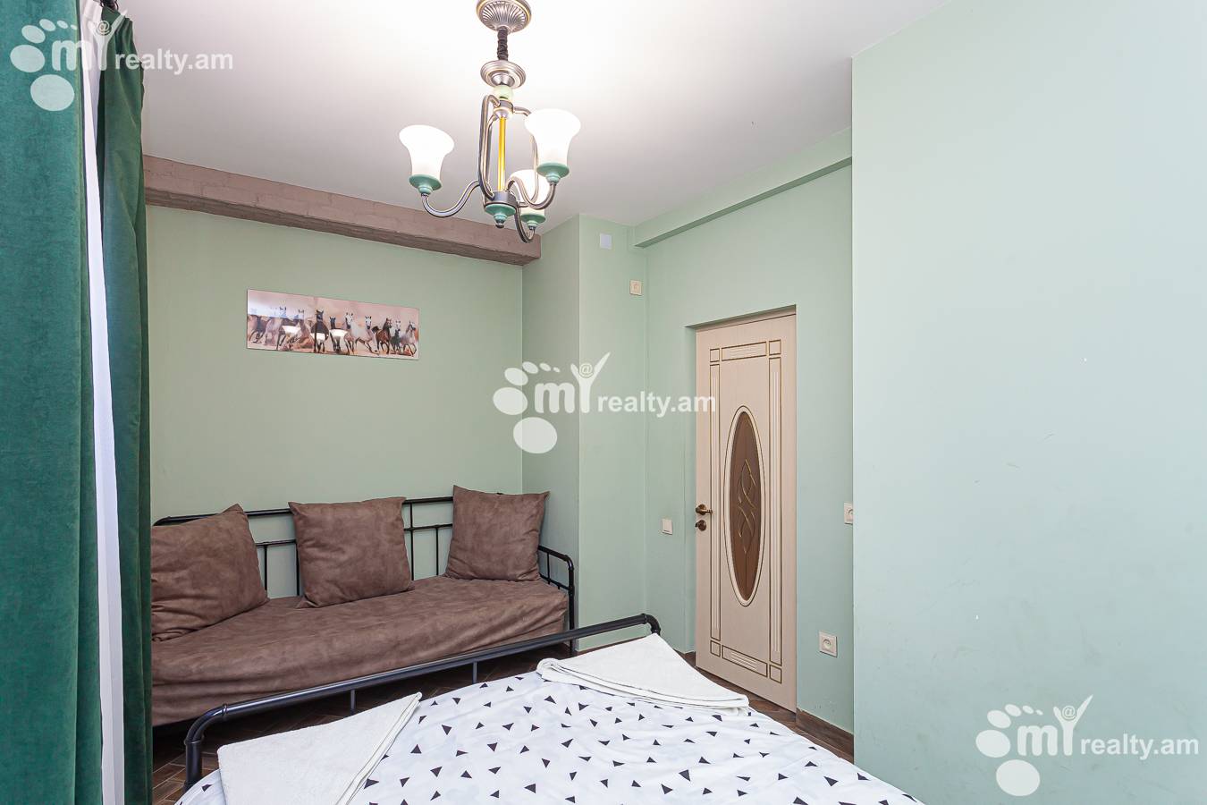 Commercial property for sale Zakyan St, Center Yerevan, 143784