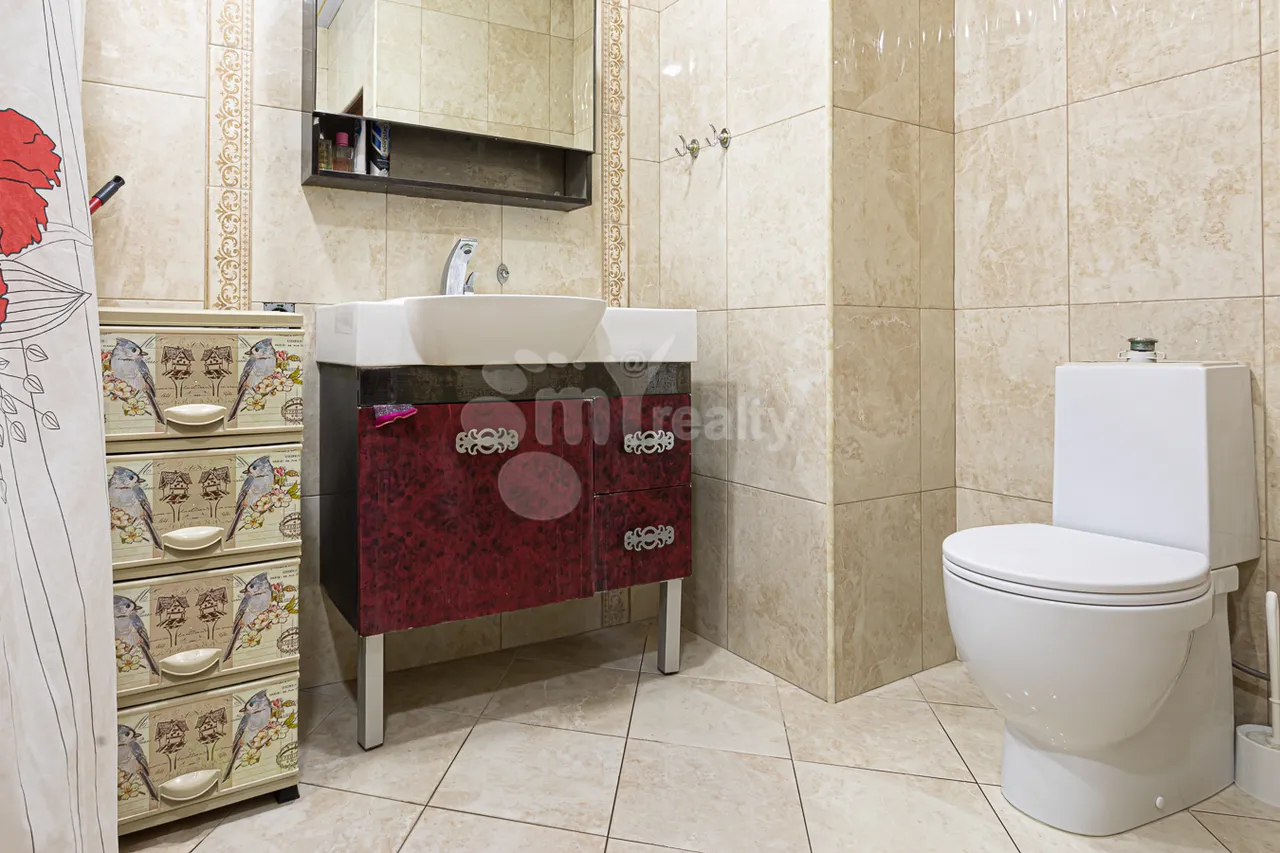 3 bedroom apartment for sale Komitas Ave, Arabkir Yerevan, 158243