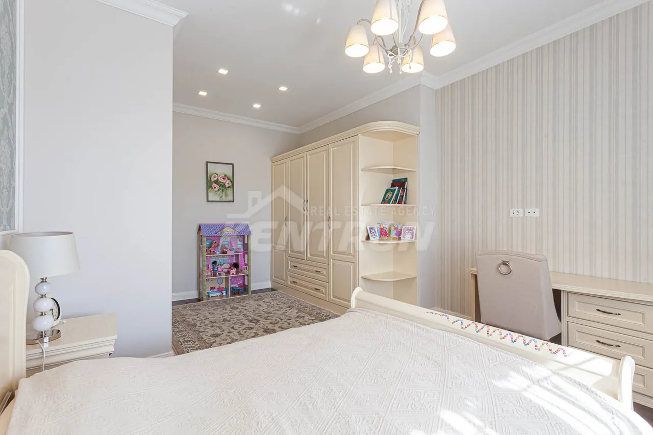 4 սենյականոց բնակարան վարձով Թումանյան 1ին անց, Կենտրոն Երևան, 158985