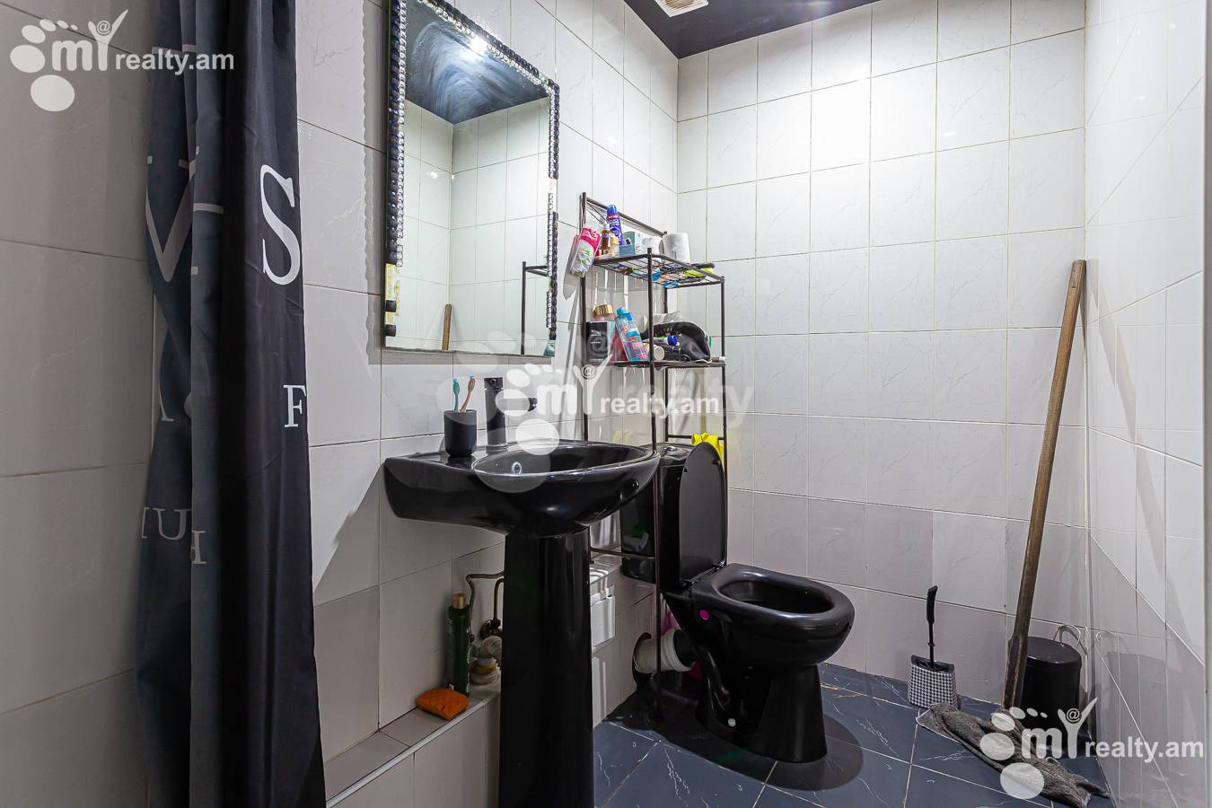 3 bedroom apartment for sale Abovyan St, Center Yerevan, 148913