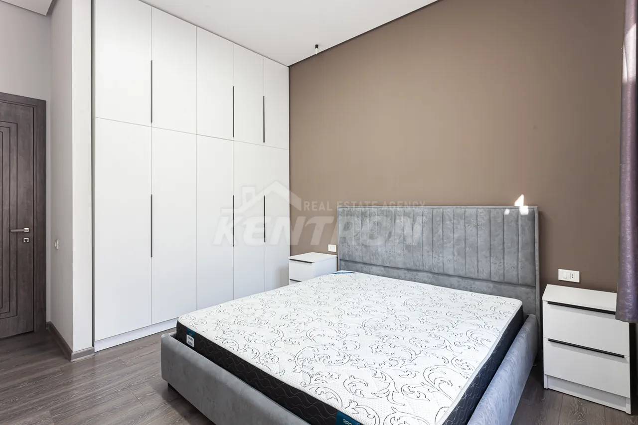 4 bedroom apartment for sale Azatutyan Ave, Arabkir Yerevan, 161890