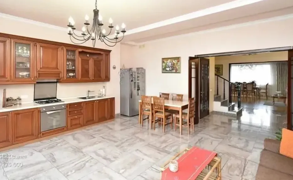 5 սենյականոց բնակարան  Սևակի փող, Քանաքեռ-Զեյթուն Երևան, 160807