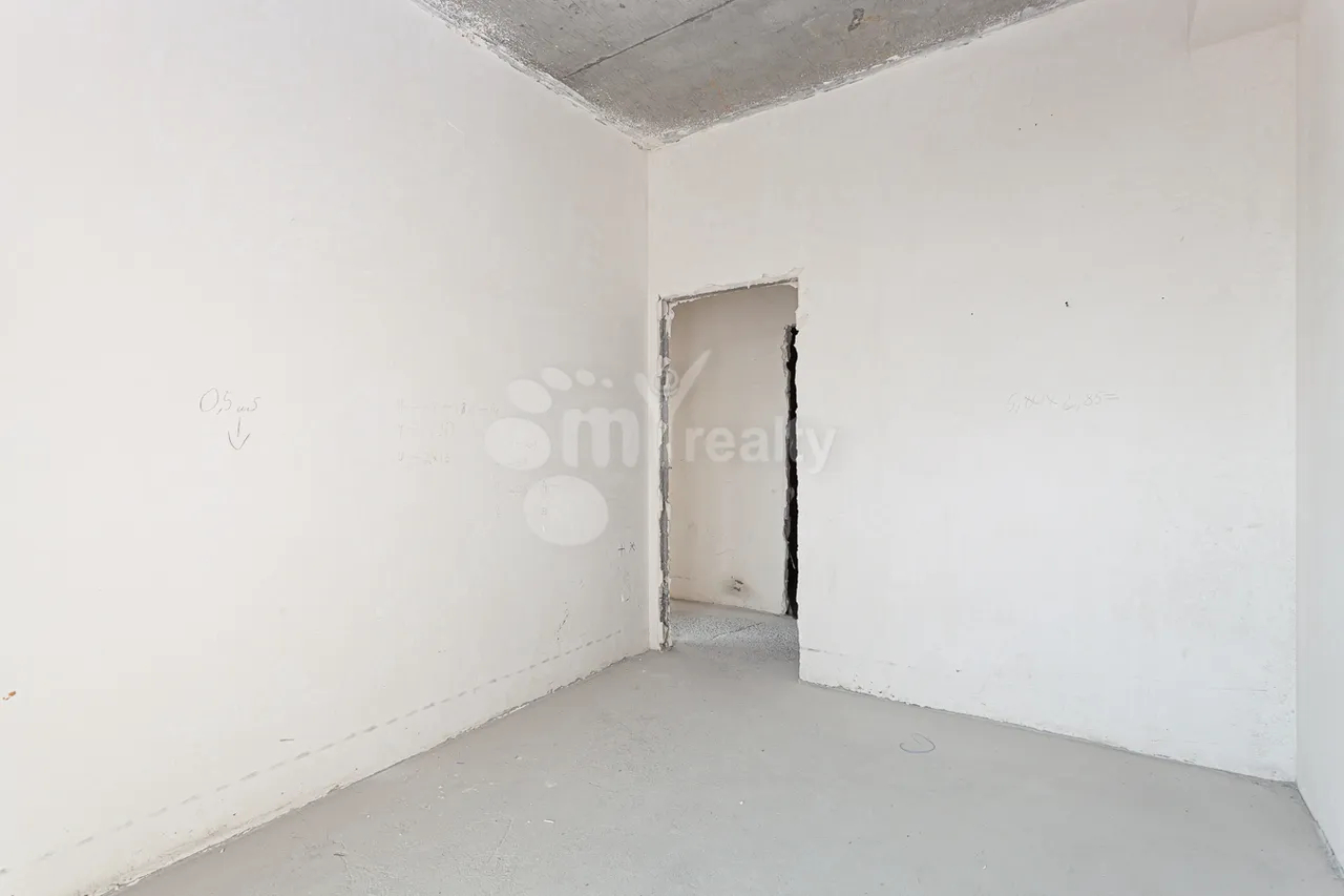5 սենյականոց բնակարան  Միկոյան փող, Նոր Նորք Երևան, 161419