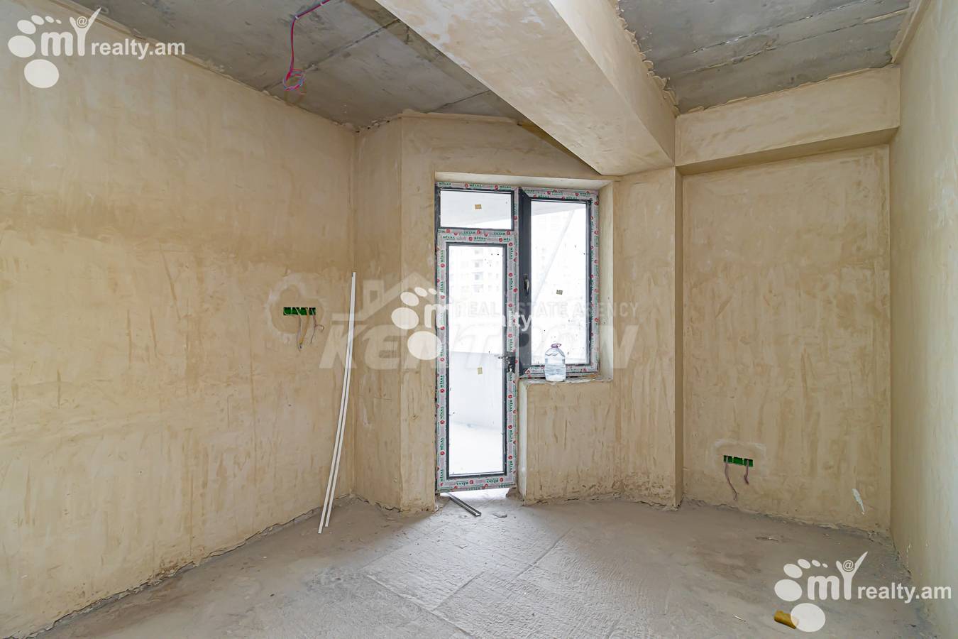 4 bedroom apartment for sale Antarayin, rue d' G.Gasparyan, Center Yerevan, 153857