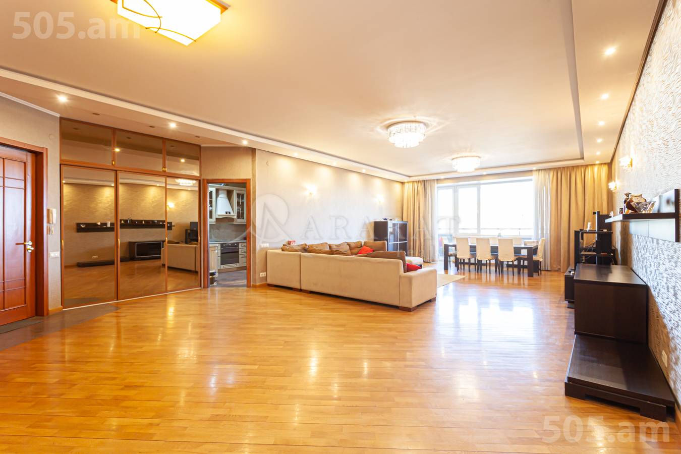 5 bedroom apartment for sale Amiryan St, Center Yerevan, 150344