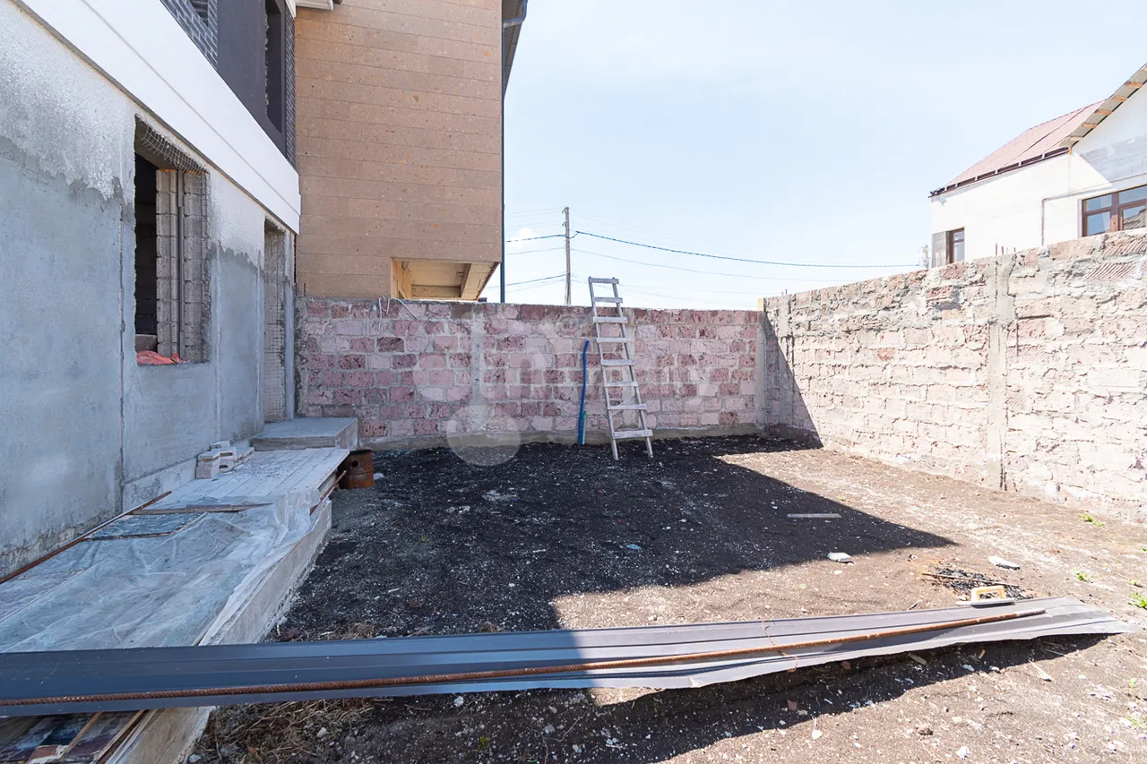 House for sale Gevorgyan st, Davtachène Yerevan, 160085