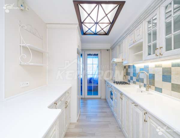 3-senyakanoc-bnakaran-vacharq-Yerevan-Center